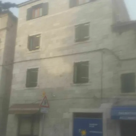 Dalmatian Apartment *